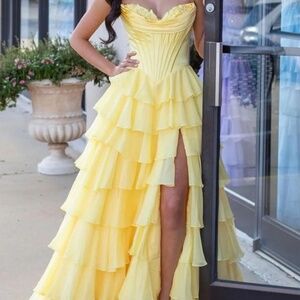 Prom dress